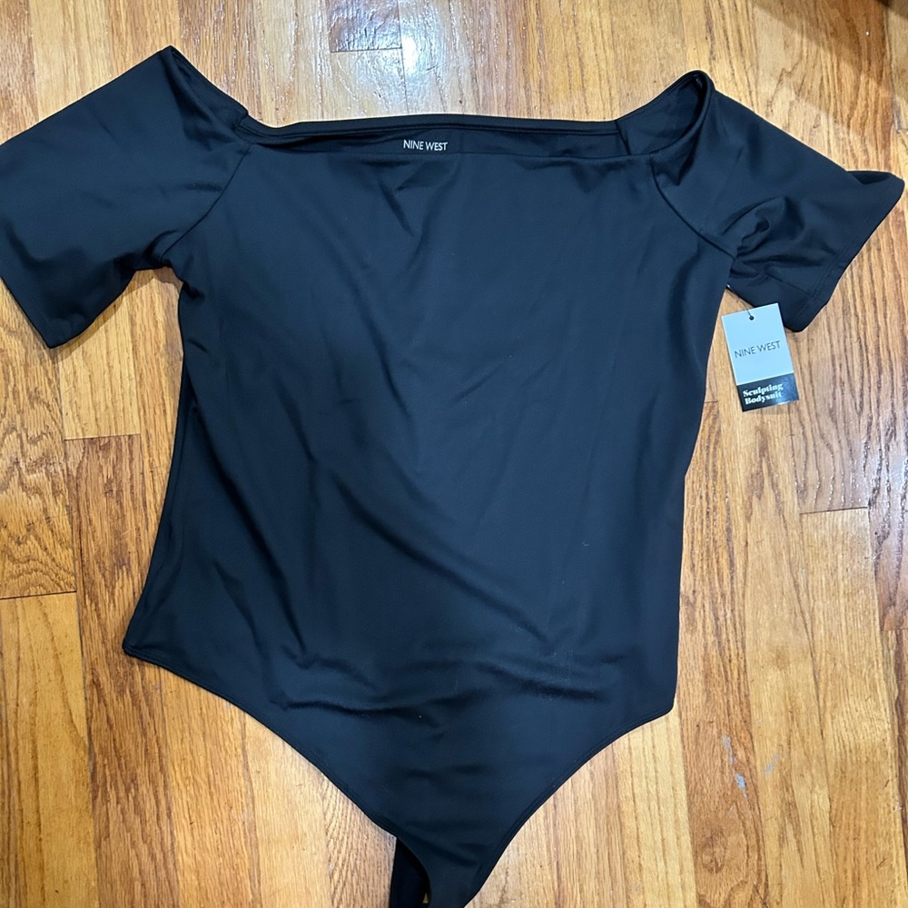 Nine West Elegant Black Top